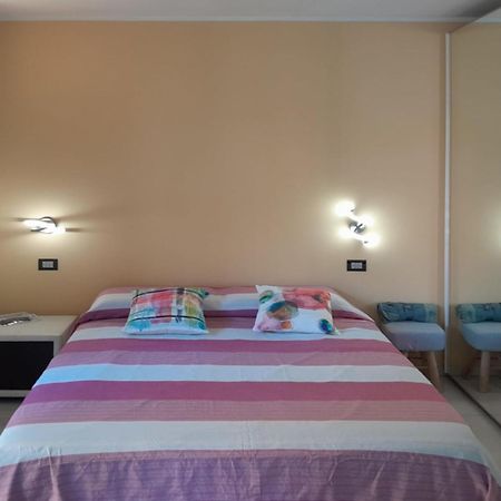 La Casina Appartement Laglio Buitenkant foto